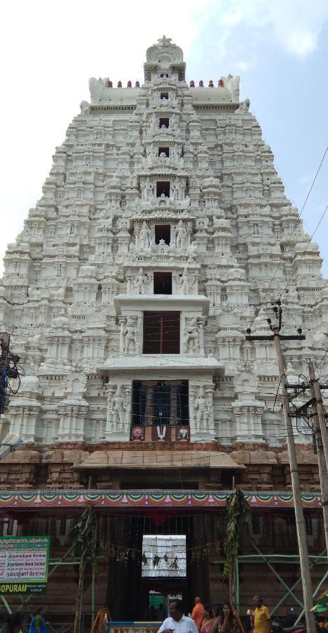 Atreyaa Homestay Tiruchirappalli Εξωτερικό φωτογραφία